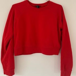 Red semi cropped sweatshirt